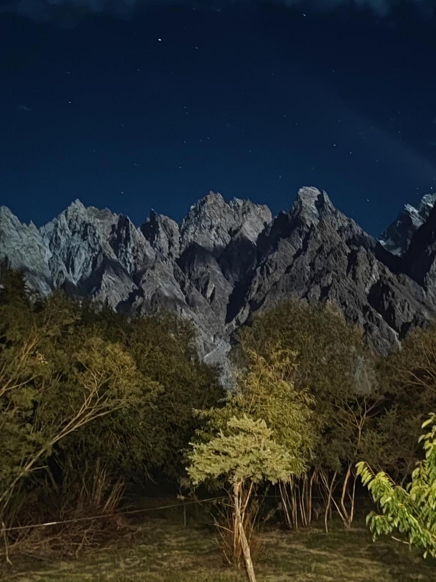 Passu Cones Hotel Pasu Екстериор снимка